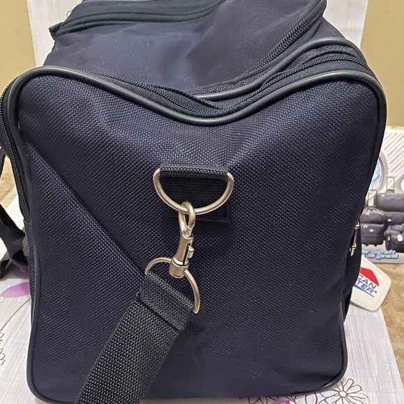 American Tourister Black Carry On Bag NWT - Picture 3 of 9